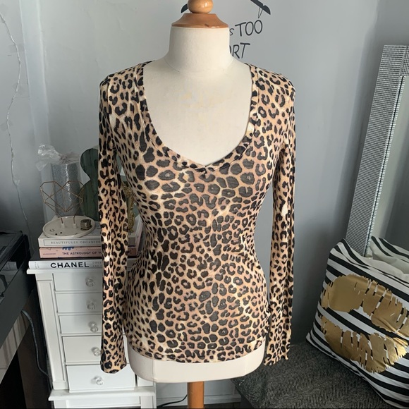 Express// leopard top size small - Picture 2 of 9
